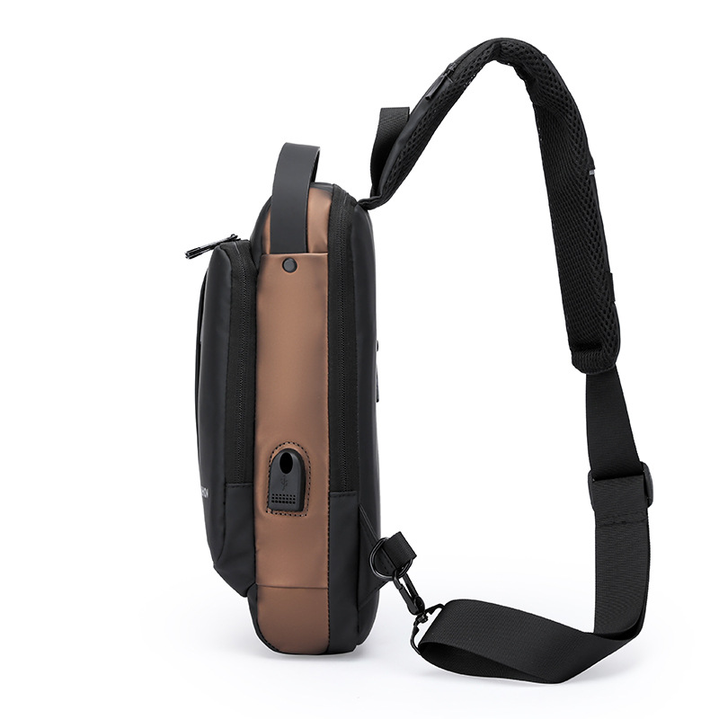 Nuevo bolso de pecho de negocios casual para hombres transfronterizos bolso de mensajero para hombres recargable USB bolso de motocicleta con bloqueo de contraseña multifuncional