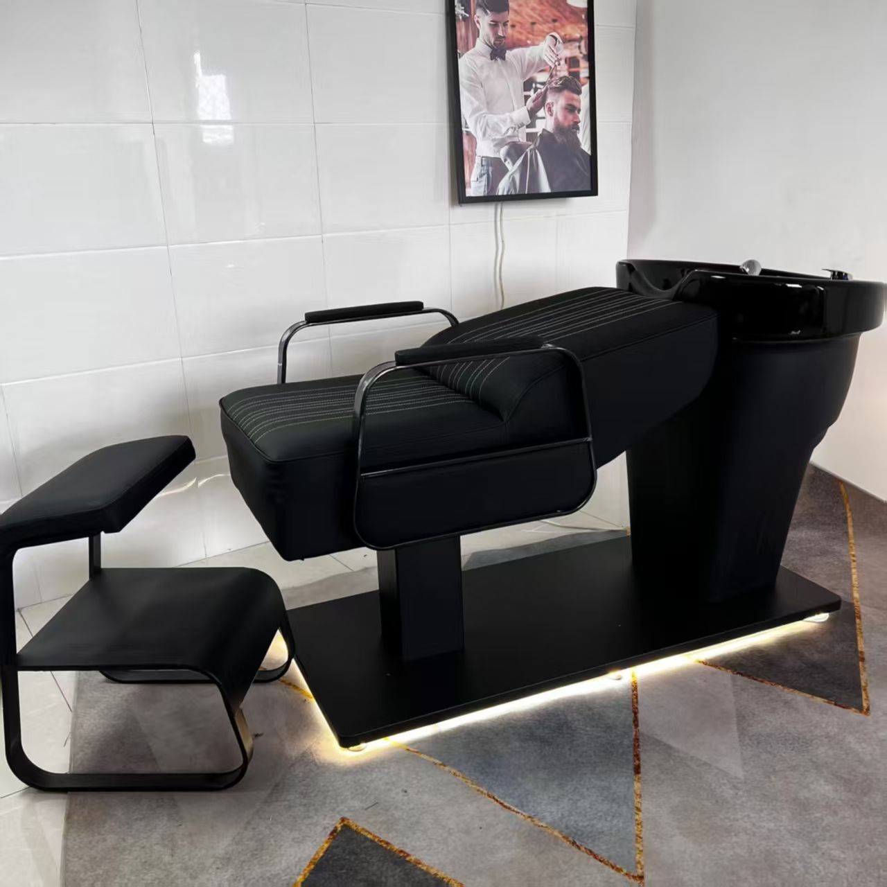 Barbería de celebridades de Internet, cama de champú, peluquería, lavabo profundo de cerámica, peluquería, cama de descarga, cama de masaje semi-reclinada, estándar oficial