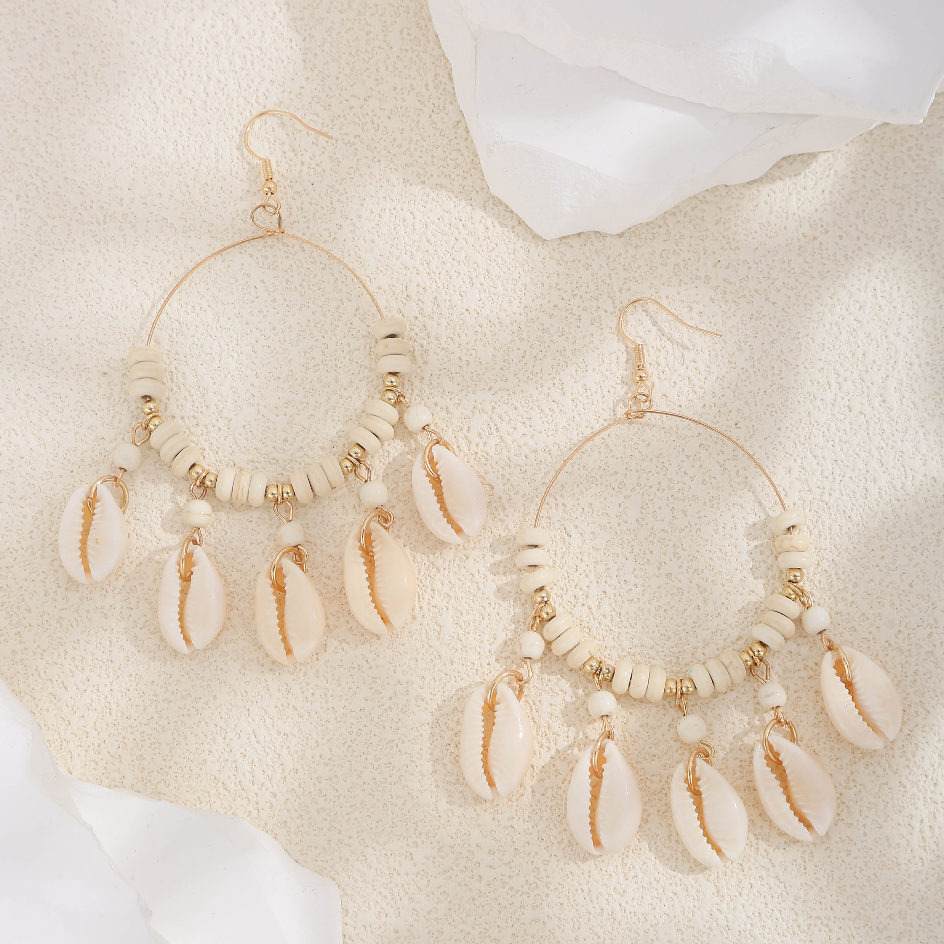Turquoise Shell Hoop Earrings For Women Summer Beach Style_voghion.com