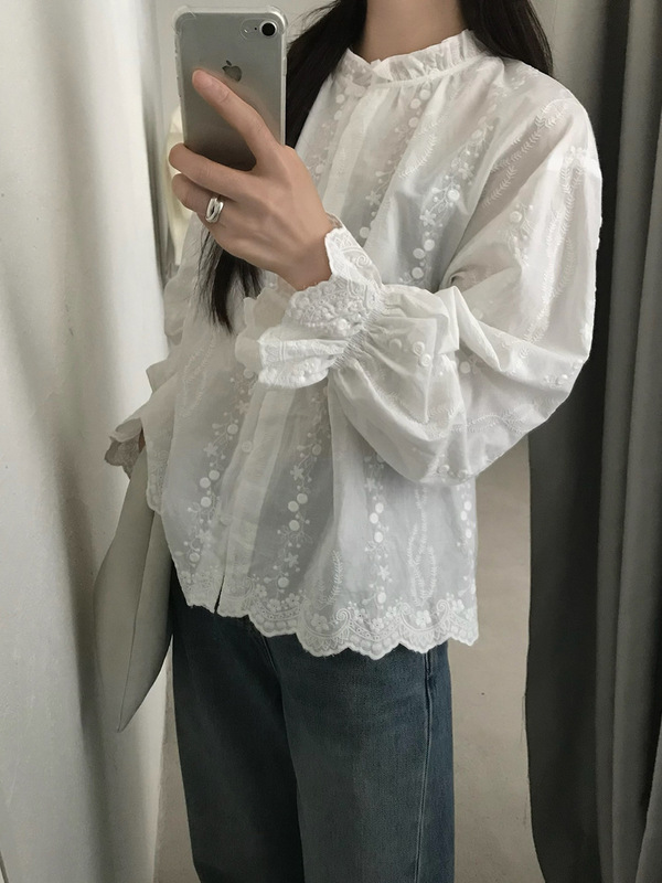 THINK十三行韩系温柔风穿搭蕾丝衬衫女2025秋泡泡灯笼袖洋气上衣|undefined