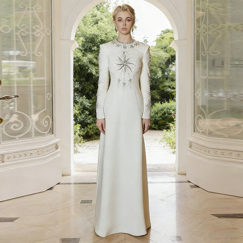 Elegant and Classy Banquet Gown 2026 European and American Celebrity Fashion Heavy-Duty Rhinestone and Beaded Floor-Length Dress Elegant and Classy Banquet Gown 2026 European and American Celebrity Fashion Heavy-Duty Rhinestone and Beaded Floor-Length Dress