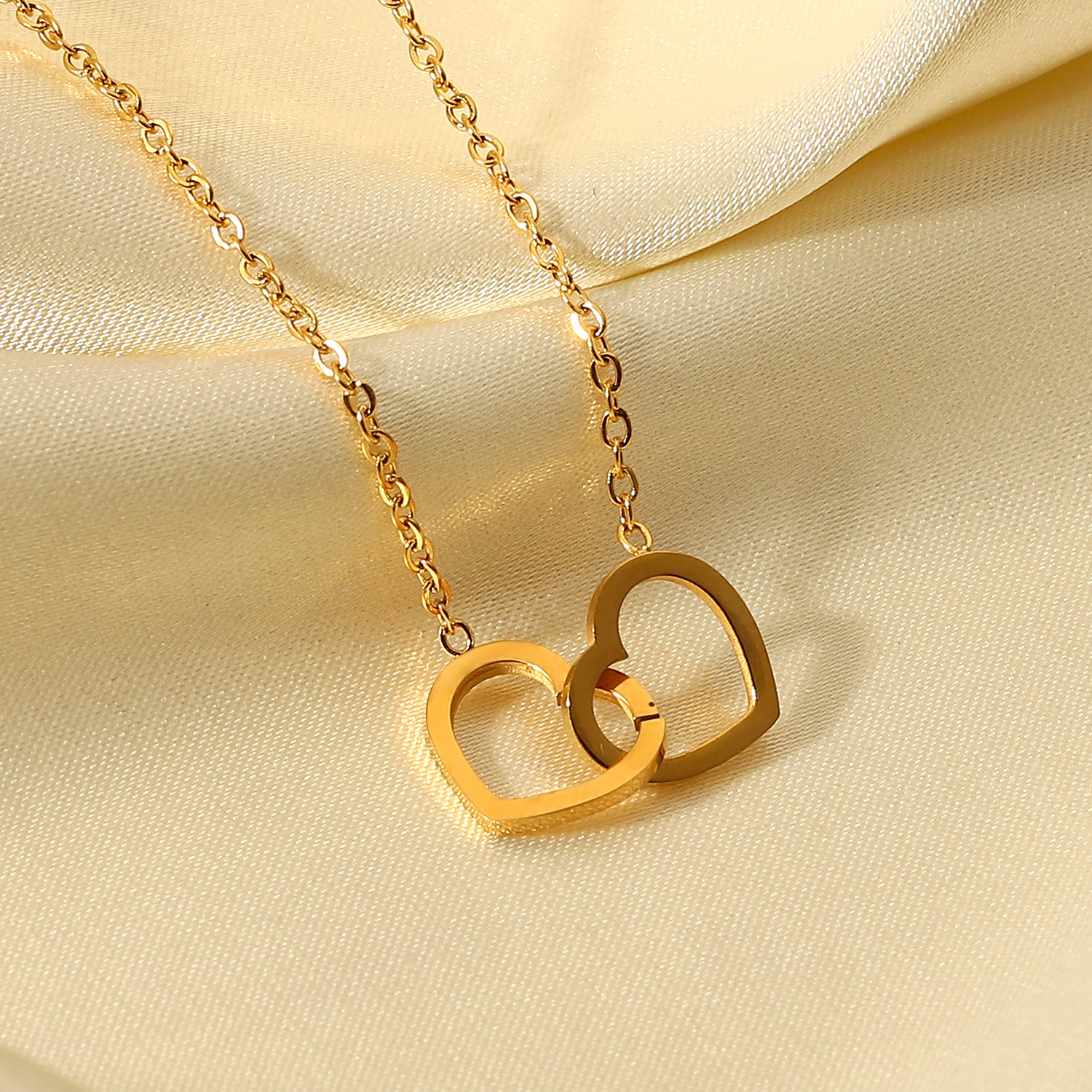 collier simple anneau double coeur en acier inoxydable or 18 carats en grospicture1