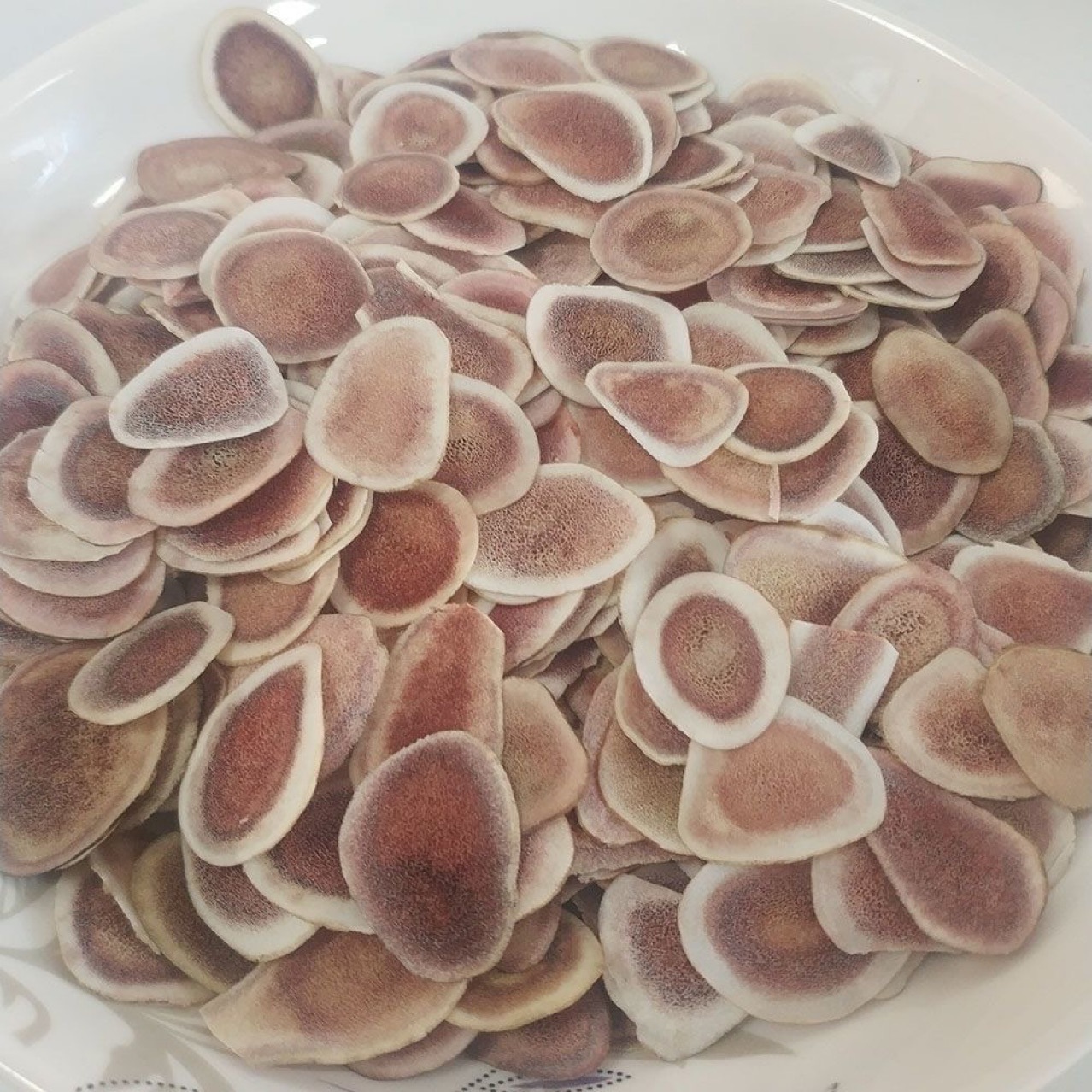 Deer Antler Slices (Cervus nippon) — Jilin Dried Antler Pieces for Tonic Soups in use