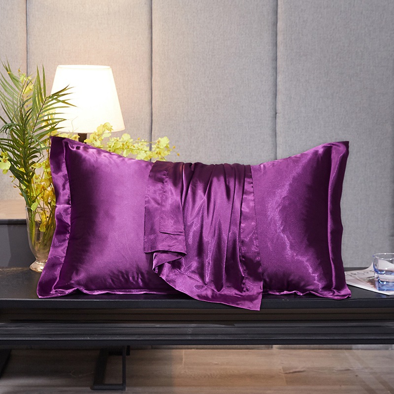 Silk pillowcase