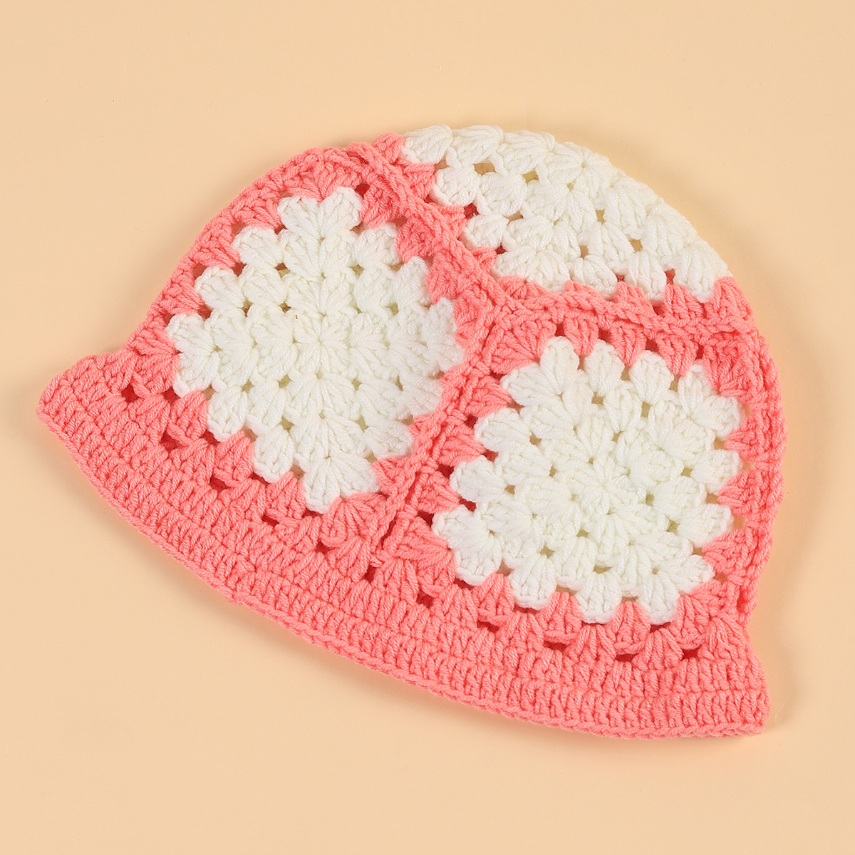 Cappello invernale in lana retrò con fiore cavo lavorato a maglia fatto a mano, cappello versatile dolce da donna autunno e inverno_voghion.com