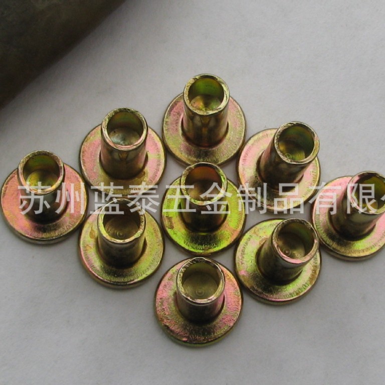 厂家供应：铁铆钉 半空心铁铆钉 实心铁铆钉 （可以来图订购）