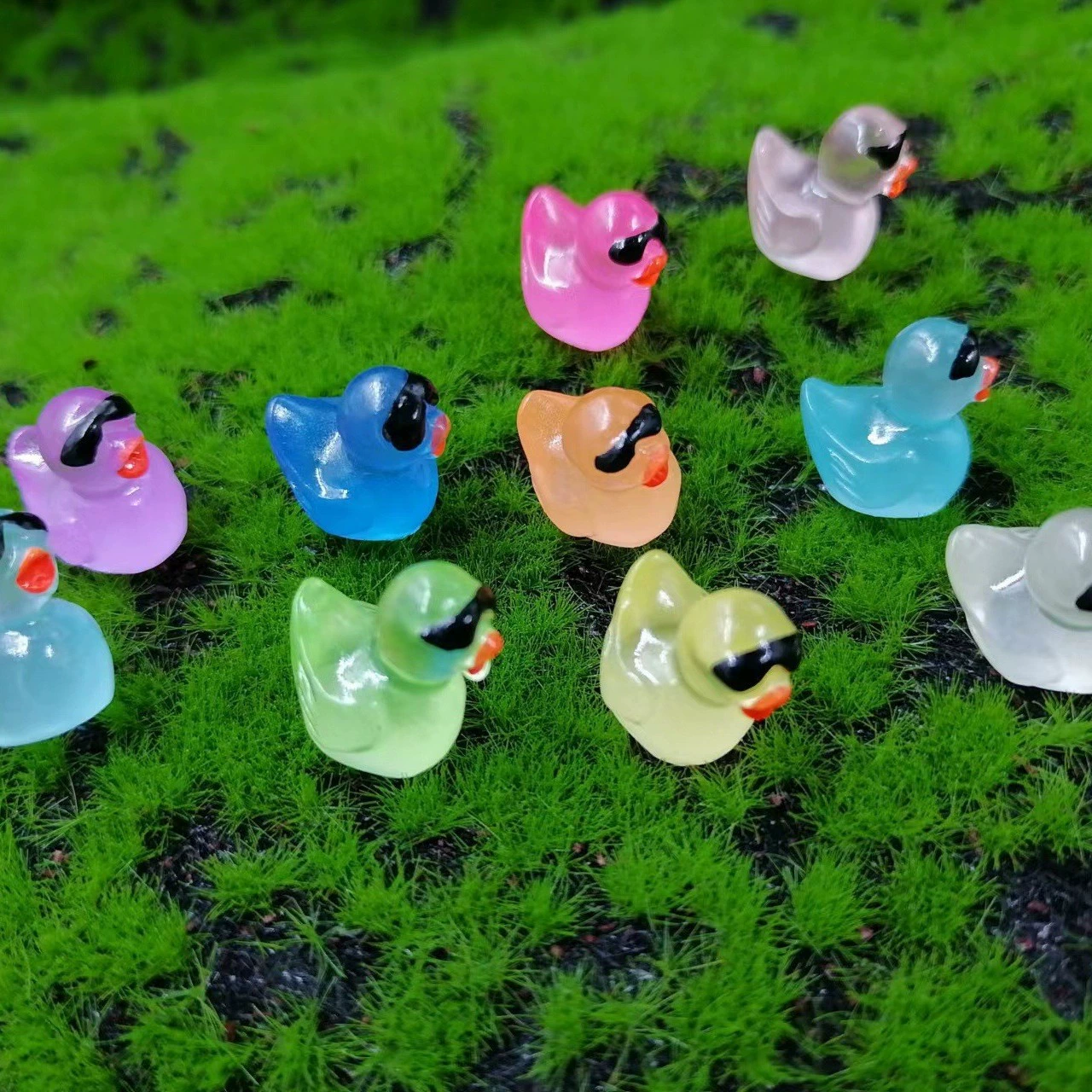 Новый светящийся Рождественский трехмерный маленький утенок DIY головной убор аксессуары для волос материал сумка маленькие украшения аксессуары из смолы