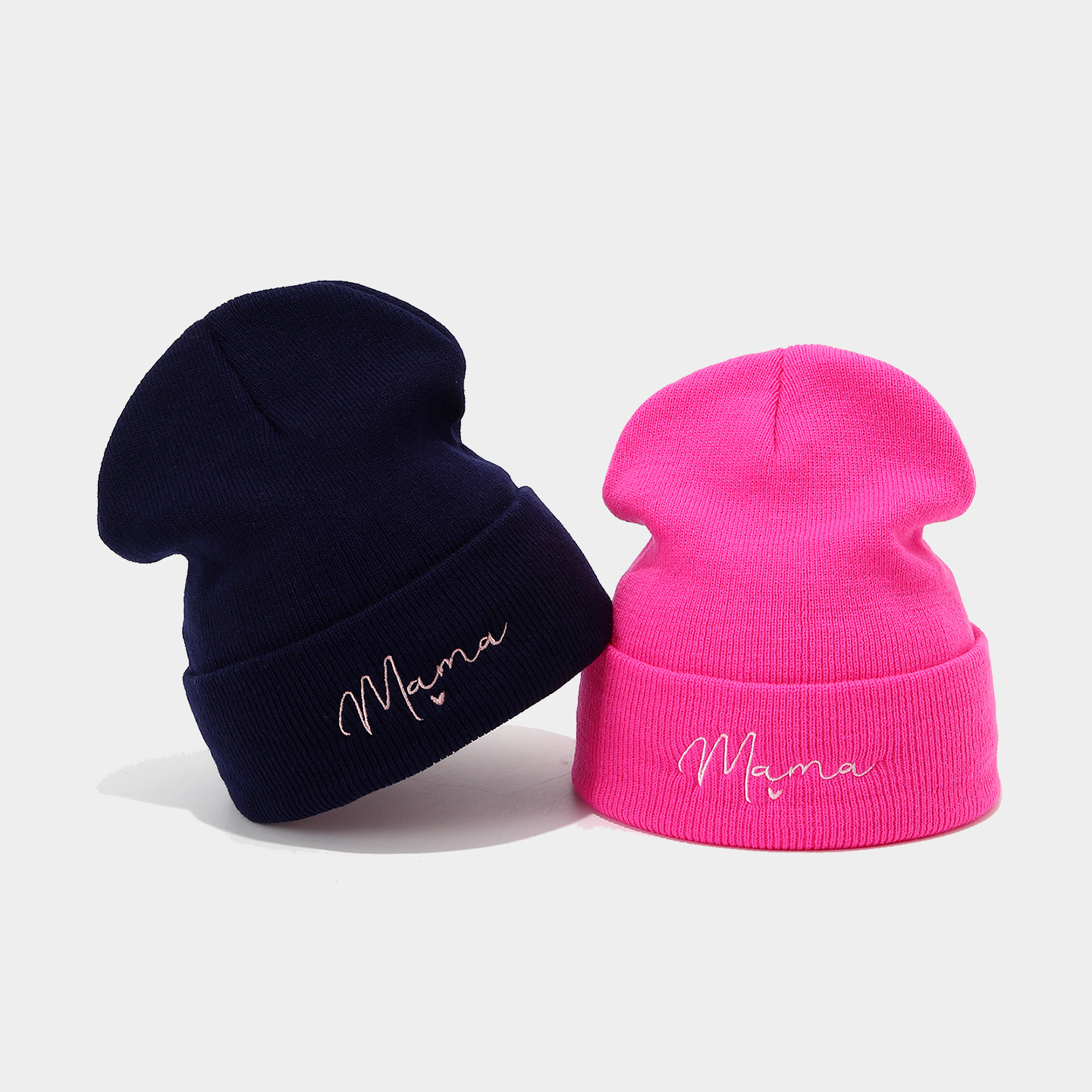 Modas coreanas de moda madre sombrero de punto bordado letras sombrero de lana callejera protector de orejas sombrero frío mujer
