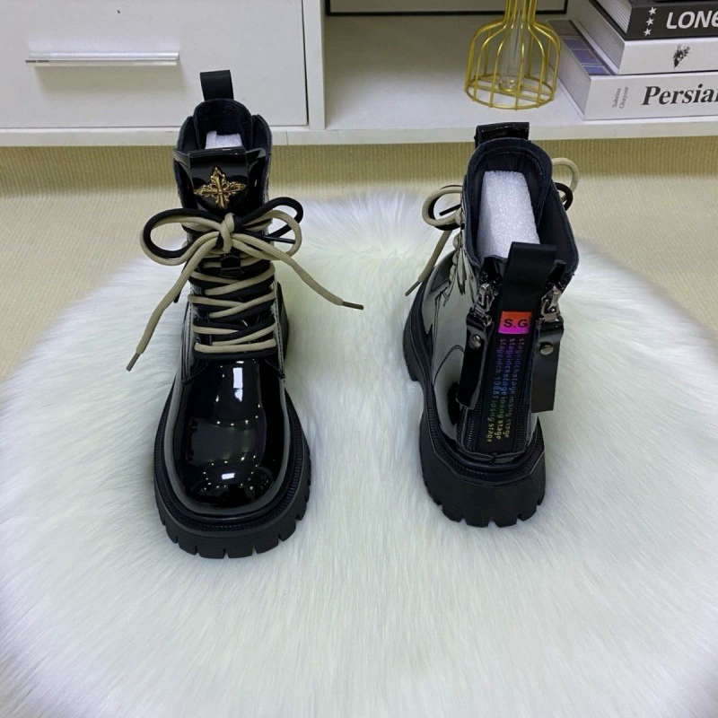 Ботинки Martens челси демисезонные, высокий‑низкий край, натуральная кожа, молния и платформа