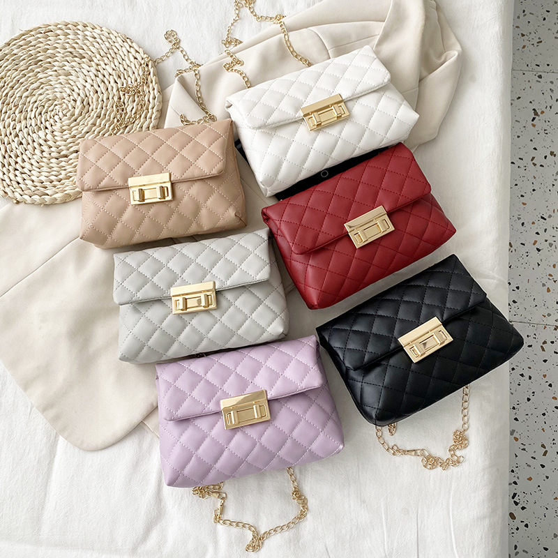 Fashion New Style Square Buckle Rhombus Embroidery Thread Messenger Chain Small Square Bag display picture 5