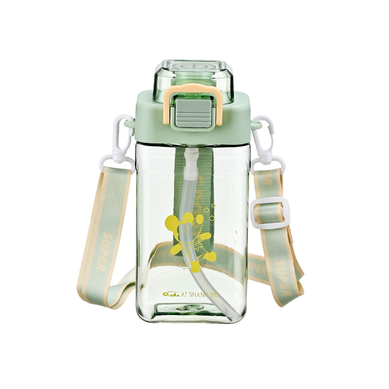 Taza cuadrada de agua potable de rebote de estilo coreano de alto valor Taza de paja para hombres y mujeres para deportes al aire libre Taza de plástico portátil con correa de hombro de cuerda