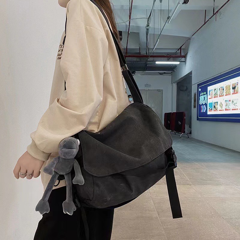 버클 스트리머 블랙