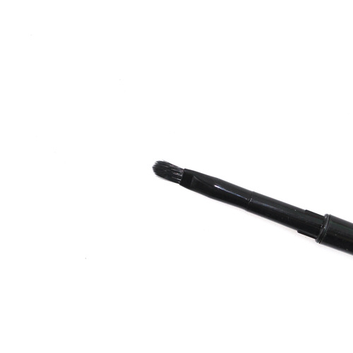 Portable lip brush mini lipstick brush with cover makeup soft bristles to outline lip shape beginner small makeup brush lip pencil