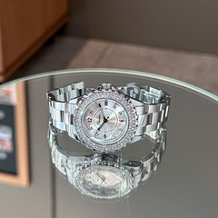 dinimi時尚氣質圓盤輕奢水鑽石英女士手錶優雅通勤日常鋼帶腕錶