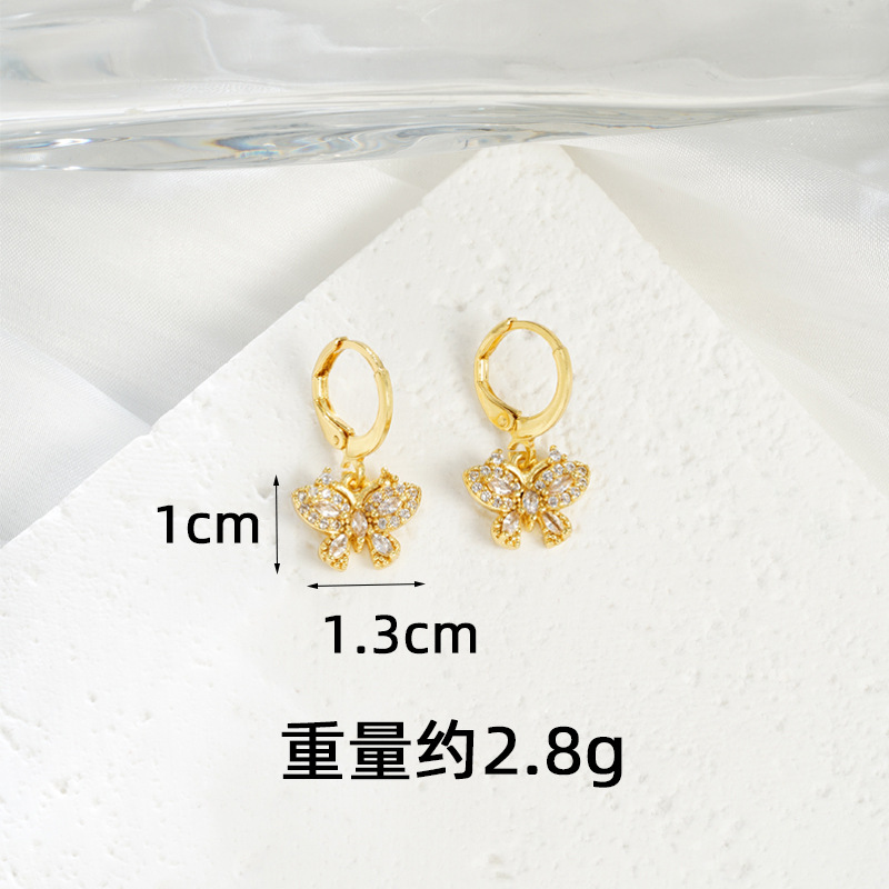 Collar de oro de arena transfronteriza de Vietnam lujoso ligero diseño hueco pendientes de mariposa de mariposa para mujeres retro joyas no se desvanecen