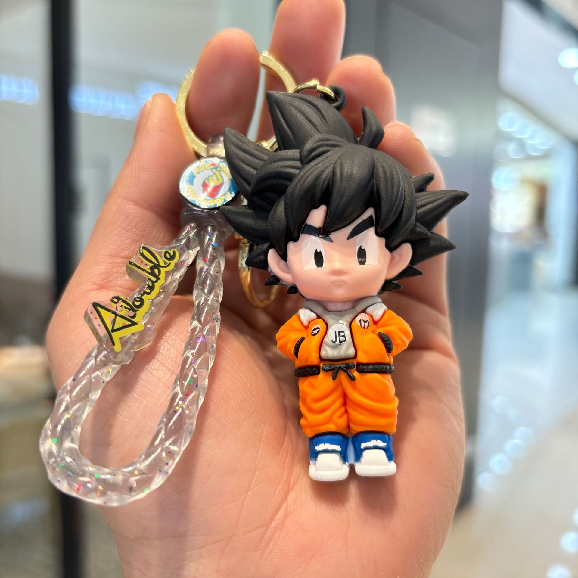 Cartoon Seven Dragon Ball Wukong llavero Cool Sun Wukong muñeca colgante agarrar máquina de regalo pequeño llavero al por mayor