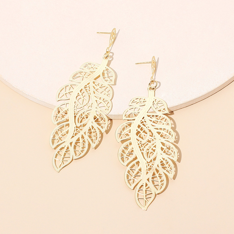 Retro Hollow Leaf Earrings display picture 9
