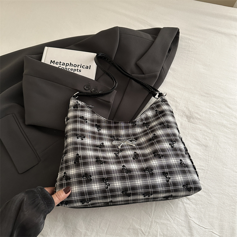 Bolso de mujer nicho de alta sensación de verano bolso de hombro bajo la axila nuevo punto de onda impresión bolso especial mochila casual