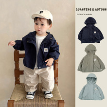 男宝宝春秋季外套2025新款韩版小童运动户外休闲连帽冲锋衣秋装潮