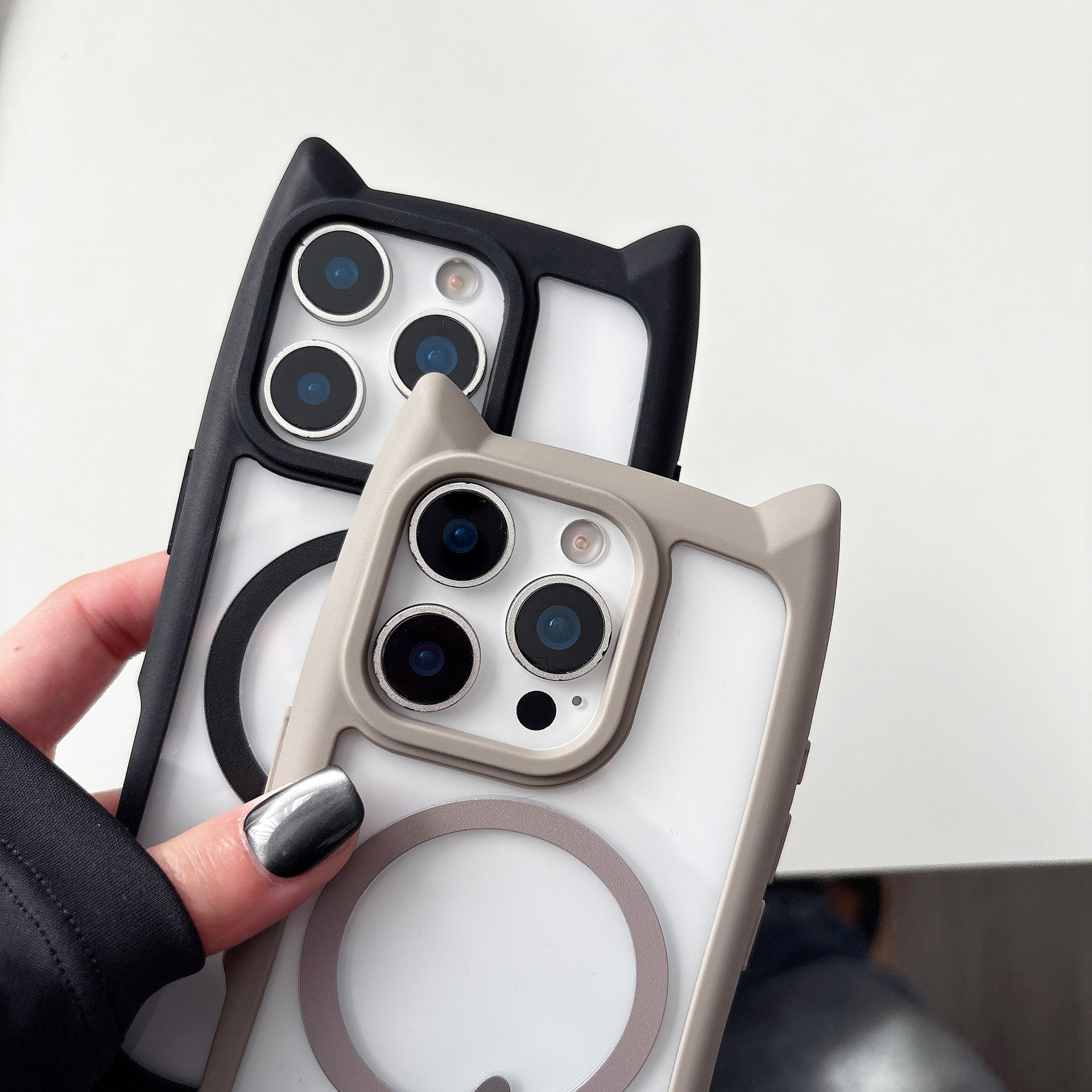 Magnetic Phone Case With Cat Ears And Tail For Phone 17 Pro Max_voghion.com