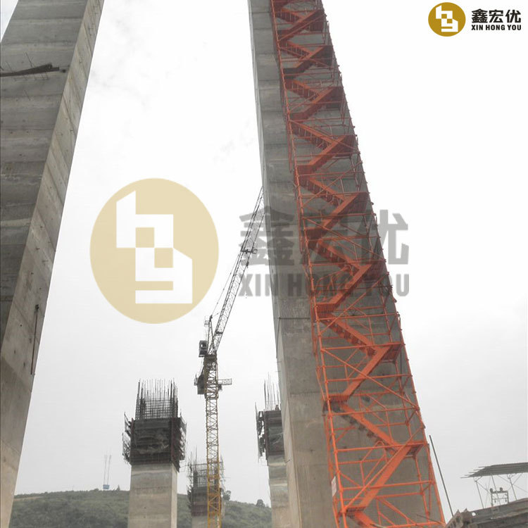 鑫宏优香蕉式围柱带网爬梯厂家直供现货现发资质正规齐全质量可靠