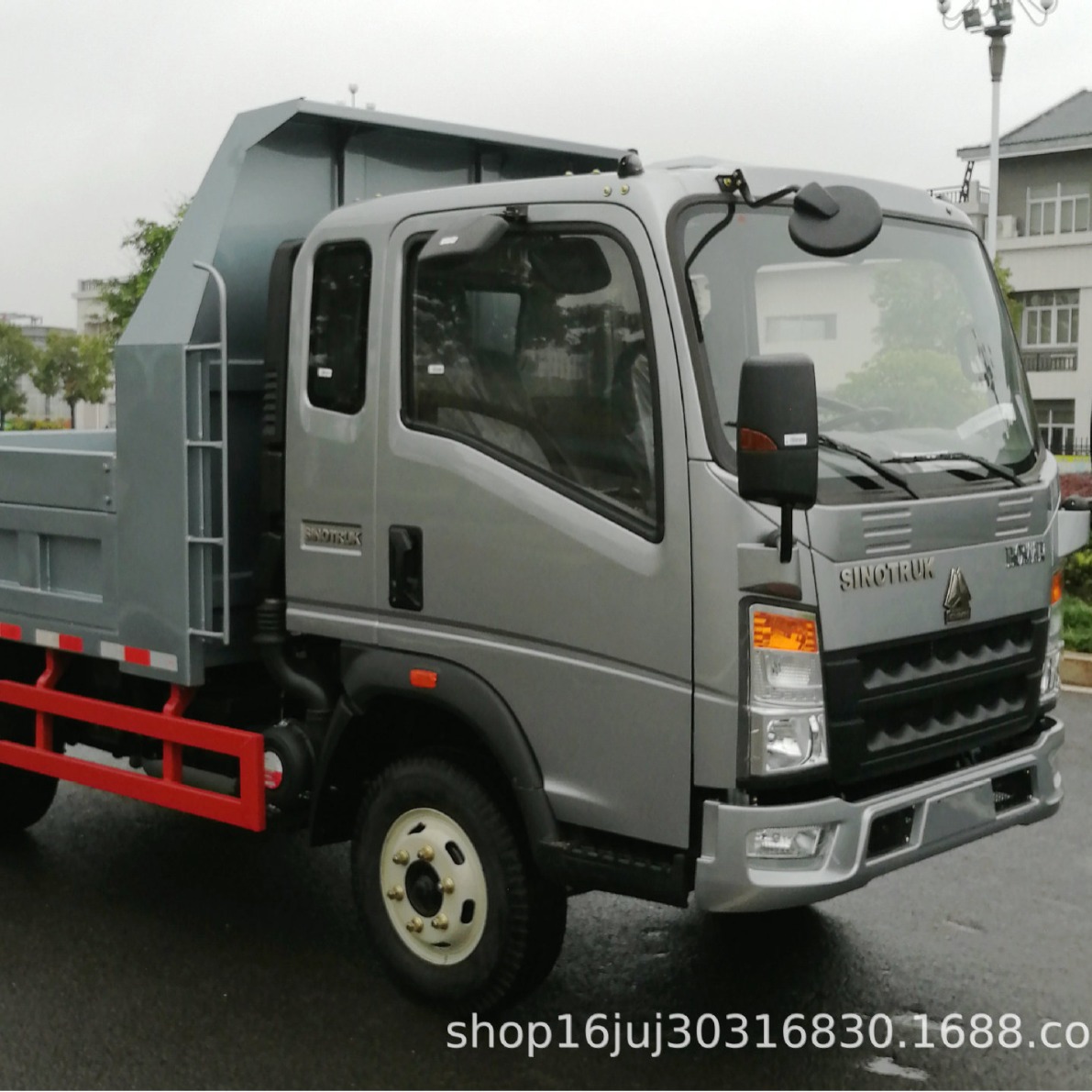 出口中国重汽豪沃豪曼王牌8-10吨轻卡自卸车18953179828