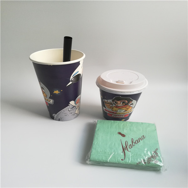 Taza de papel Coca-Cola desechable 1000 taza de papel Coca-Cola con taza de té de leche doble película de agua fría y caliente disponible