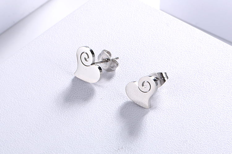 fashion stainless steel heart-shaped necklace earrings set wholesale Nihaojewelry