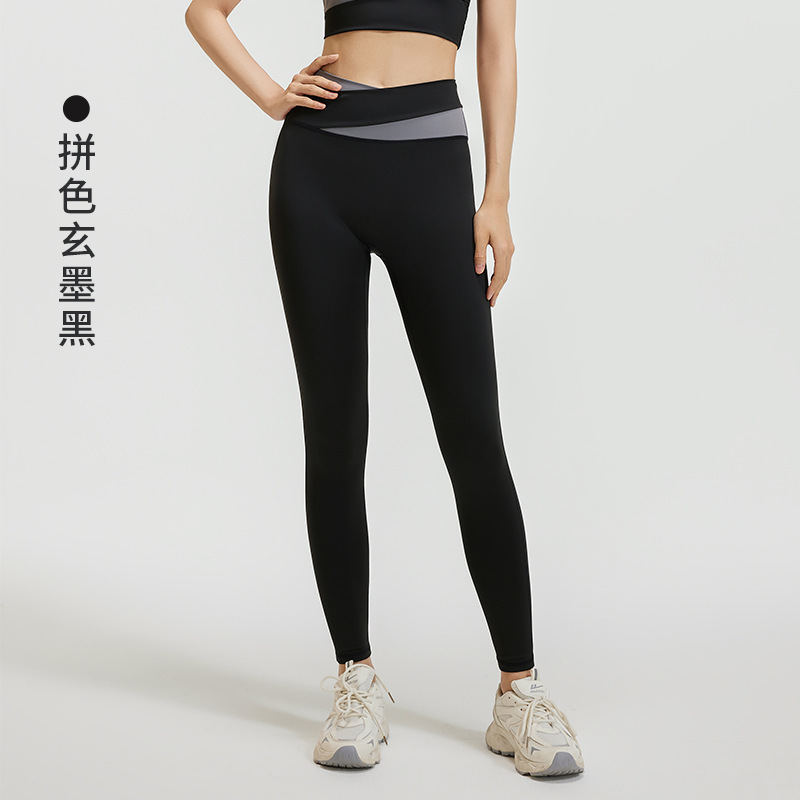 薄いショルダーストラップスポーツクロススリング胸パッド付きベストトップスポーツ下着女性フィットネスヨガ美しい背中は屋外で着用できます|undefined