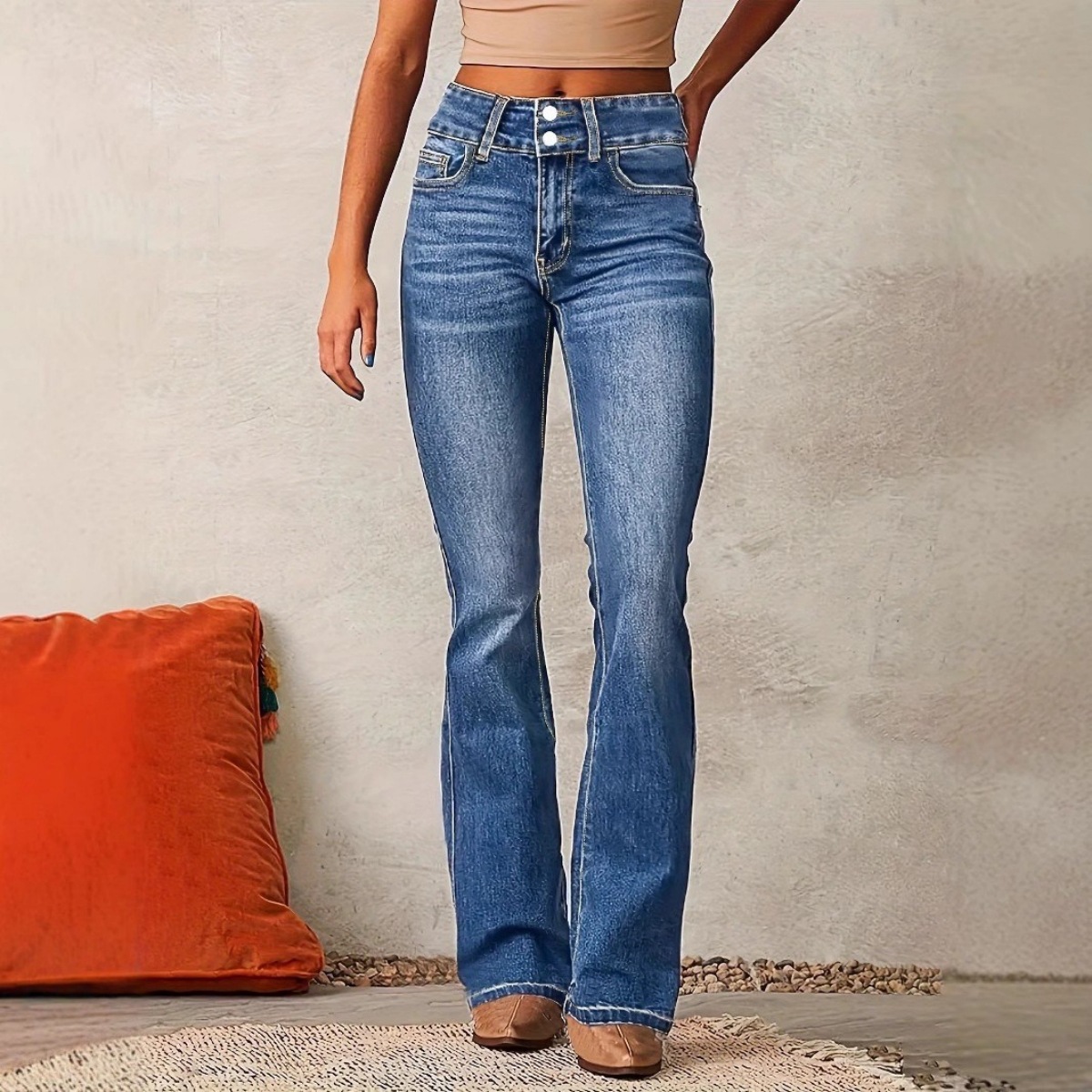 Jean évasé stretch vintage pour femme - Jean en denim délavé et usé, coupe pattes d'éléphant, idéal pour un look streetwear et rétro_voghion.com