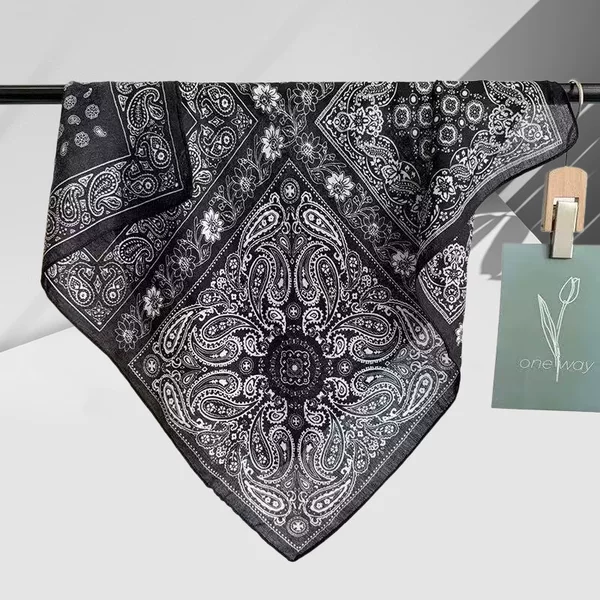 European and American Retro Fashion Cashew Cotton and Linen Square Scarf for Women in Autumn and Winter, Versatile Turban, Warm and Soft Decorative Square Scarf