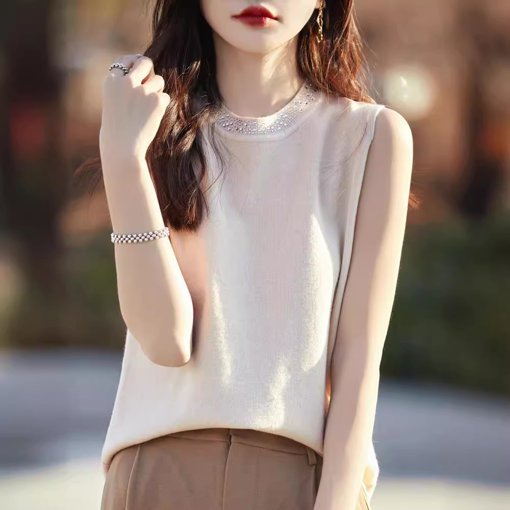 Elegant T-shirt