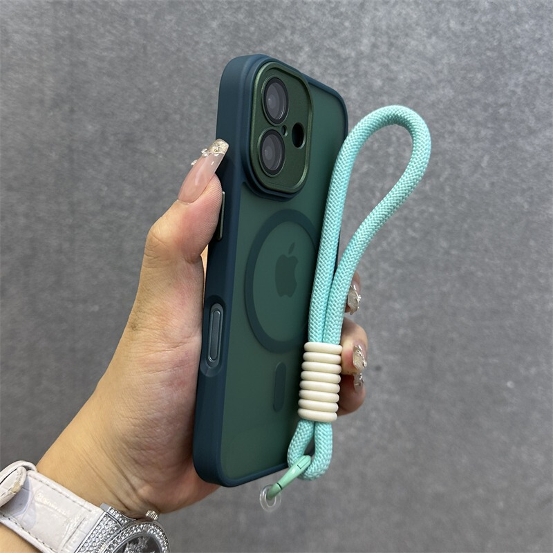 适用苹果17Promax肤感磁吸磨砂手机壳挂绳iPhone16玻璃镜头膜全包|undefined