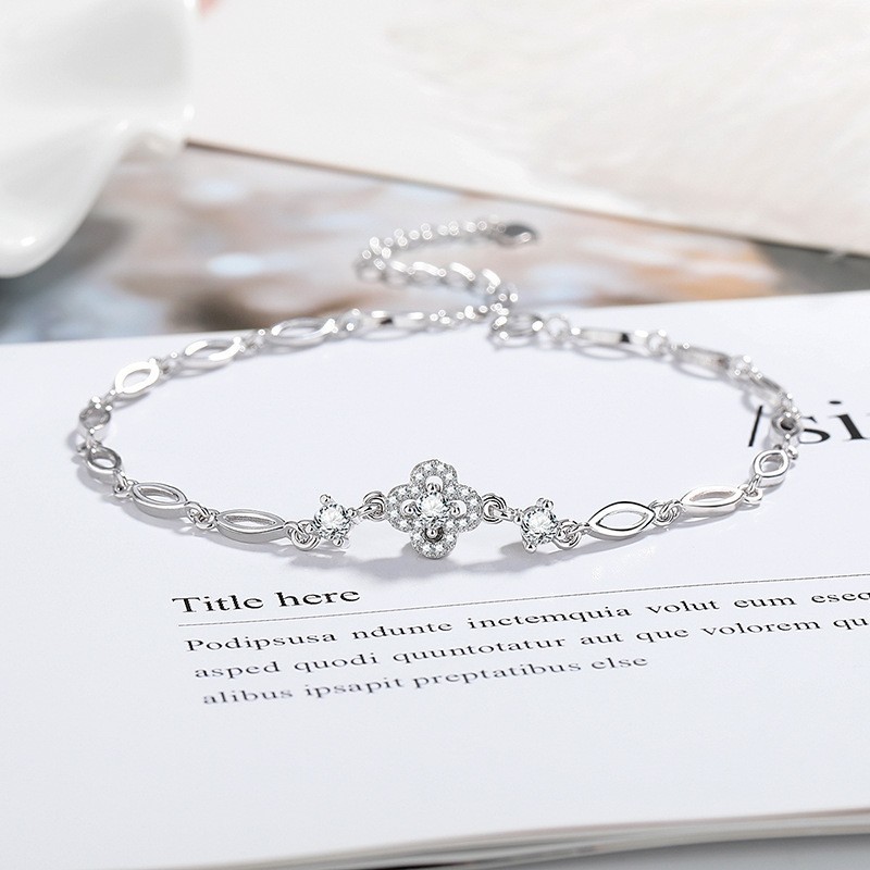 Pulsera premium de trébol de cuatro hojas 53
