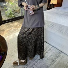 现货0wis豹意思太时髦了 都得买的缎面豹纹裙 2026夏季感老钱风半