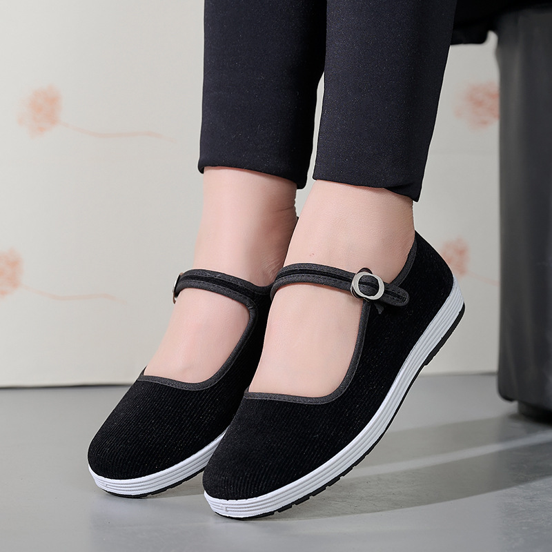 老北京布鞋女鞋广场舞平底鞋酒店礼仪工作鞋黑色厂家批发聚氨脂底