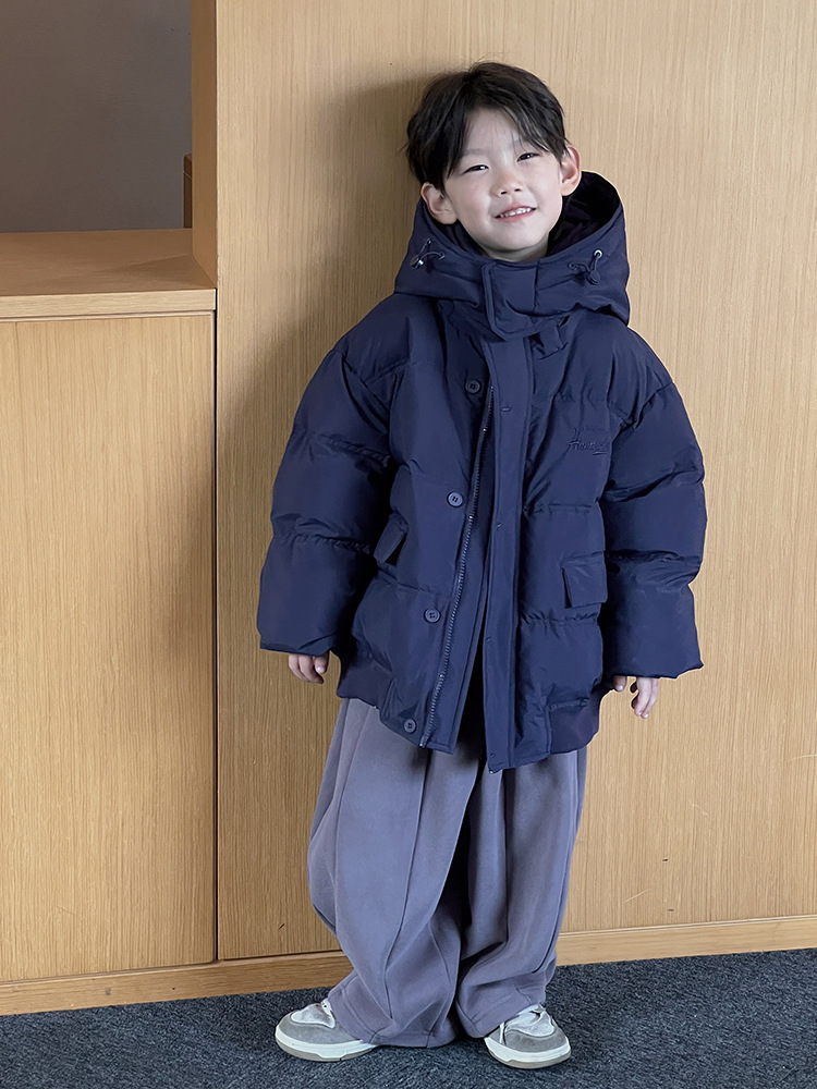 Chaqueta de plumón para niños, ropa de invierno elegante para Año Nuevo, abrigo festivo rojo de otoño e invierno para niños mayores.
