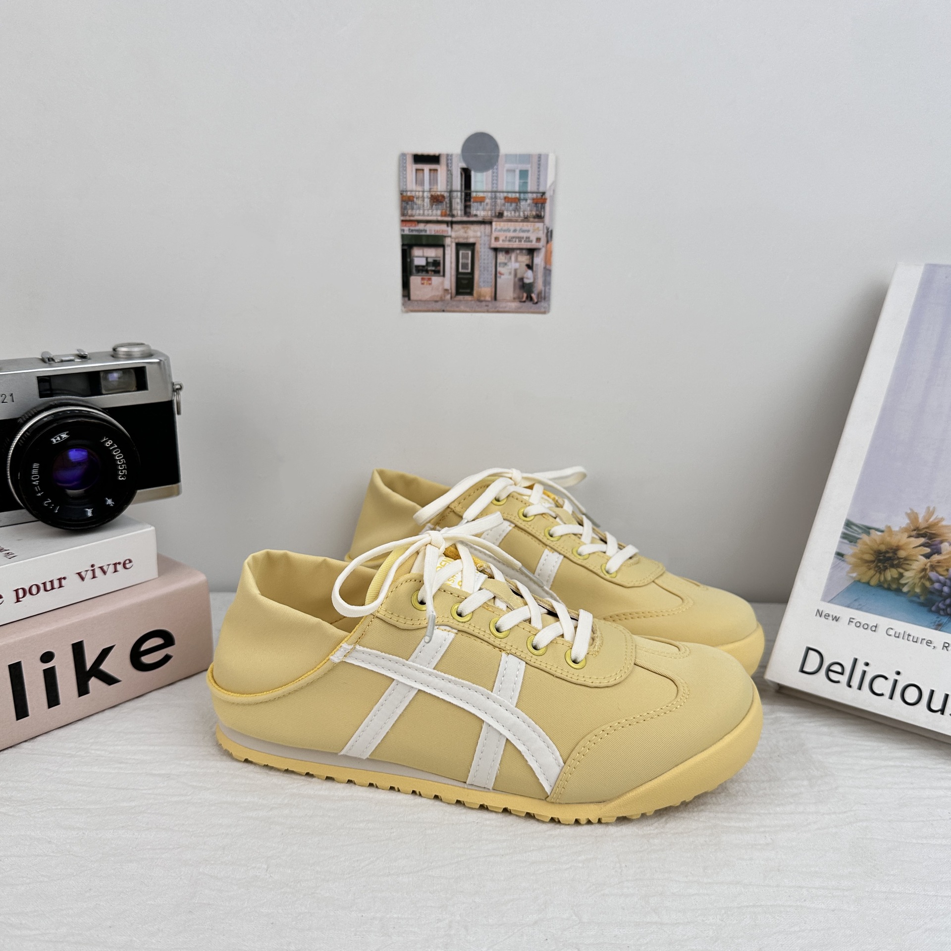 A9928 zapatos de suela suave para mujeres 2025 nuevos zapatos de entrenamiento de nicho retro alemanes en dos zapatos casuales perezosos con un pedal