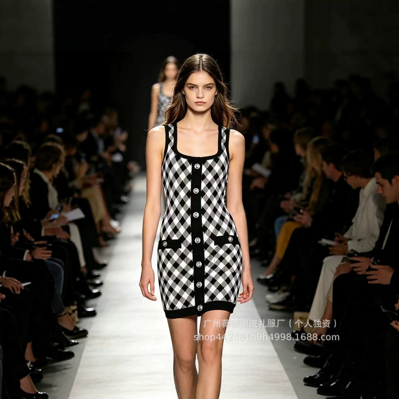 Balmain Fashion Color-Blocked Plaid Metallic Silver Buckle Square-Neck Sleeveless Knit Summer Jacquard Bodycon Dress for Women Balmain Fashion Color-Blocked Plaid Metallic Silver Buckle Square-Neck Sleeveless Knit Summer Jacquard Bodycon Dress for Women