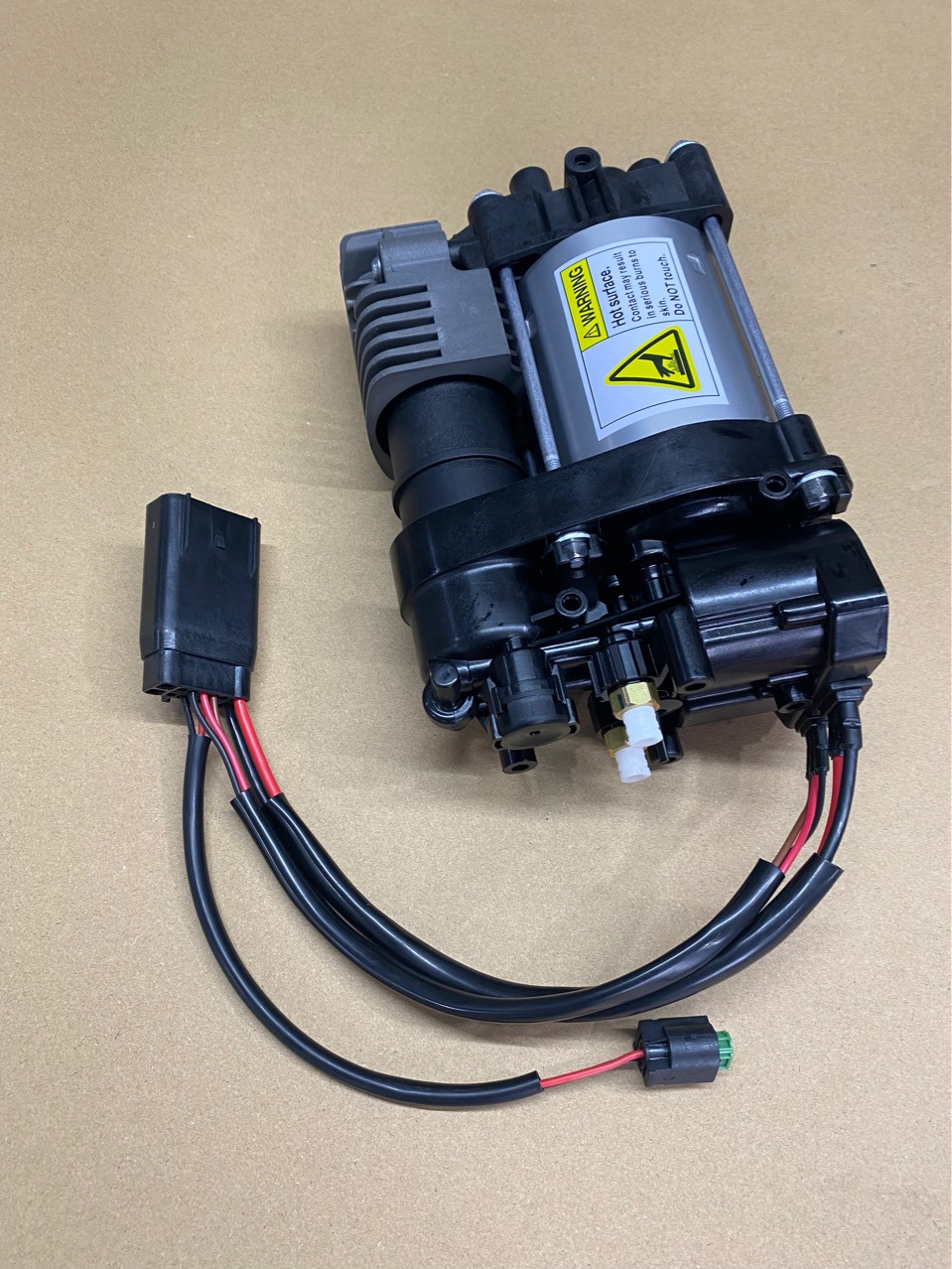 Suitable for 12-15 Tesla Model S X Air Pump Shock Absorber Compressor 600640300A