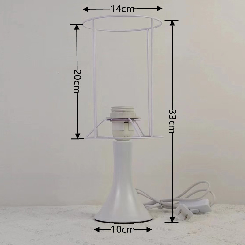 Xianfan transfronteriza ebay múltiple lámpara de mesa opcional accesorios base de hierro de plástico con interruptor de botón de alambre marco de hierro estilo europeo