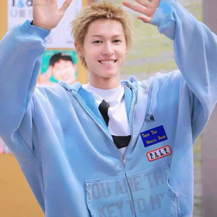 Paly Hollywood�C�ˮϴ��ɫ�{ɫ�Ɖ�����l��ñ��Cortis�R��ͬ��