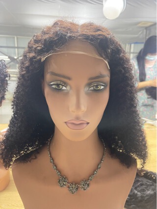 Real Human Hair Lace Front Wig Without Glue 4×4 Kinky Curly Lace Closure Wig
