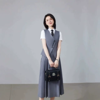 职业学院风短款马甲外套春夏高级感简约艺考干练通勤修身马夹套装