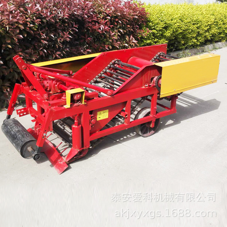 安徽宿州花生收获机外贸公司销售款花生收割机宽幅215型起花生机