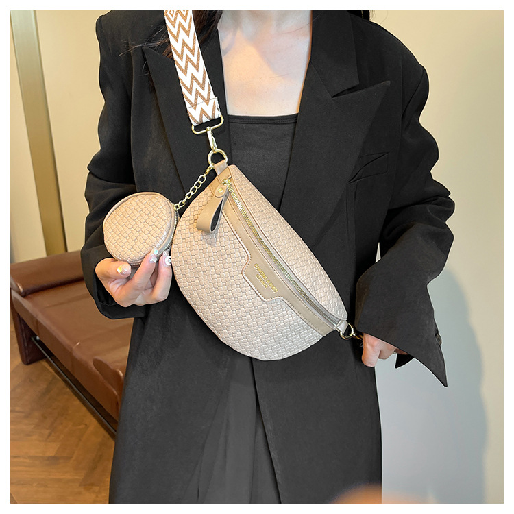 456g Weight Polyester Lining Material Zipper Closure Type Single Shoulder Strap Strap Type Fanny Pack Bags Type Daily Occasion Pu Leather Material Solid Color Pattern All Seasons Season Women's Gender Streetwear Style Semicircle Shape Women's Pu Leather Solid Color Streetwear Semicircle Zipper Fanny Pack 16
