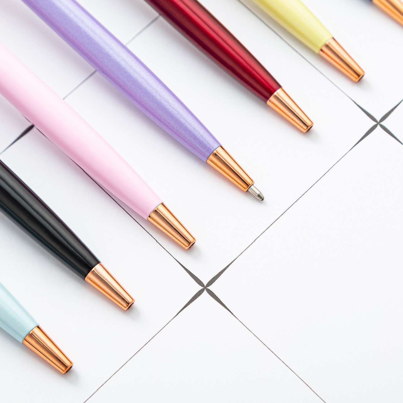 Capacitor de metal lápiz de aluminio cabeza de pantalla táctil lápiz de bola de doble uso lápiz de regalo de doble uso al por mayor