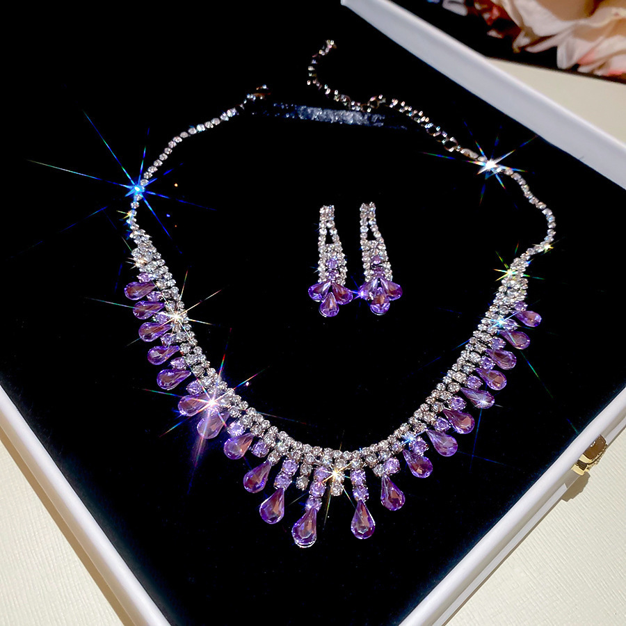 Medieval vintage diamantes goteo pendientes collar ligero lujo nicho cerradura estilo palacio conjunto de joyas exquisitas