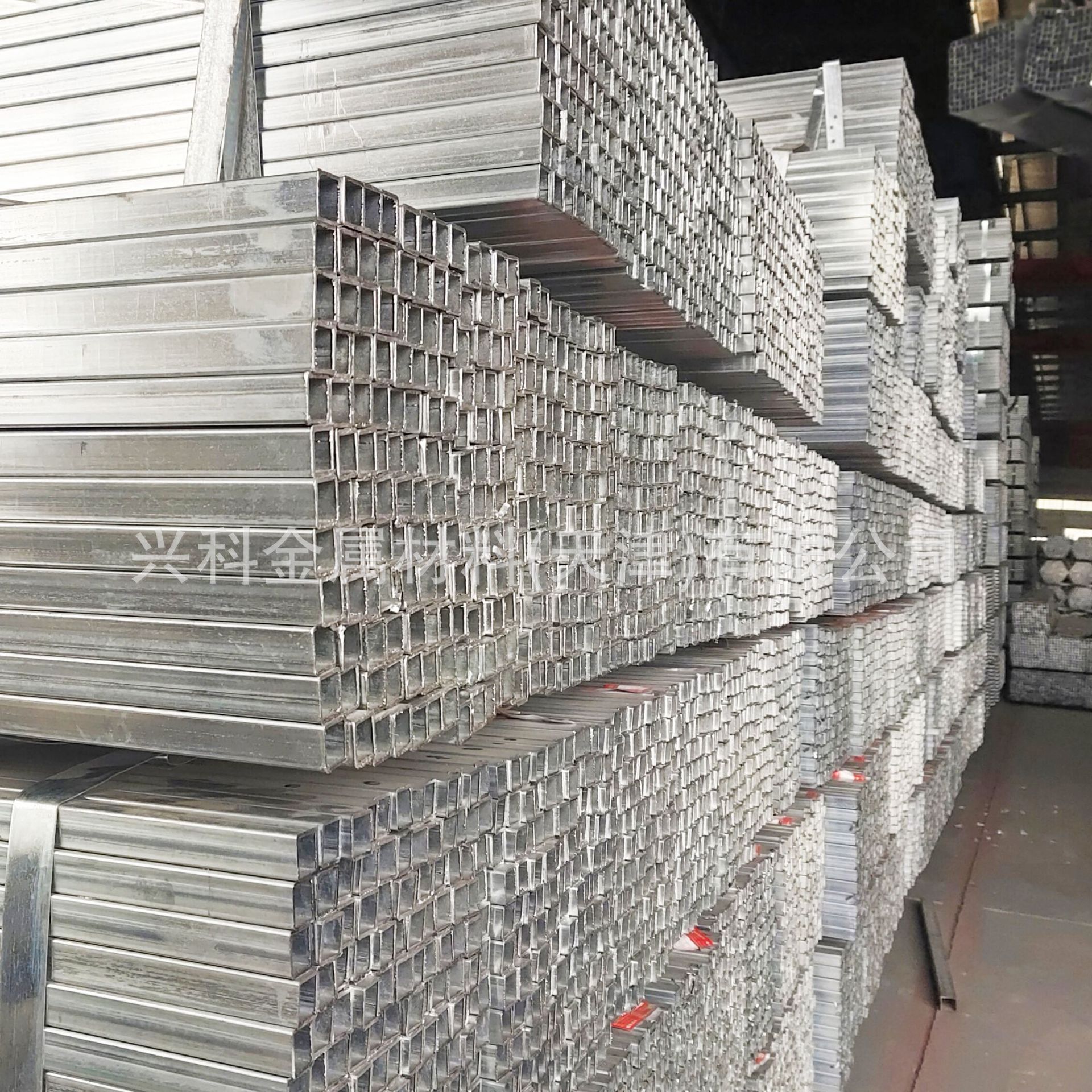 批发Q195镀锌带方矩管薄镀锌方管冷镀锌方管