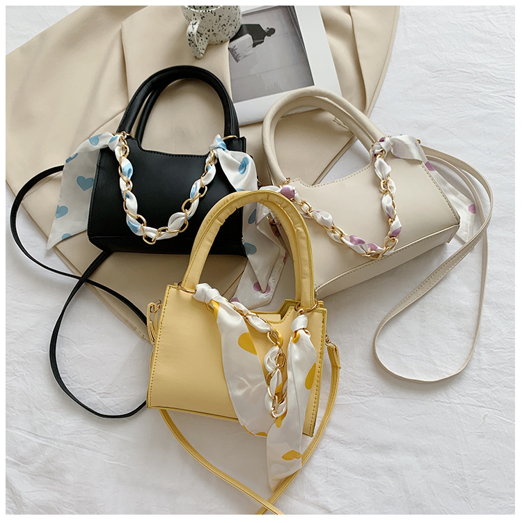 Retro Popular Small Fashion Women 2021 New Korean Style Fashion Solid Color Silk Scarf Thick Chain Shoulder Crossbody Baguette Bag display picture 2